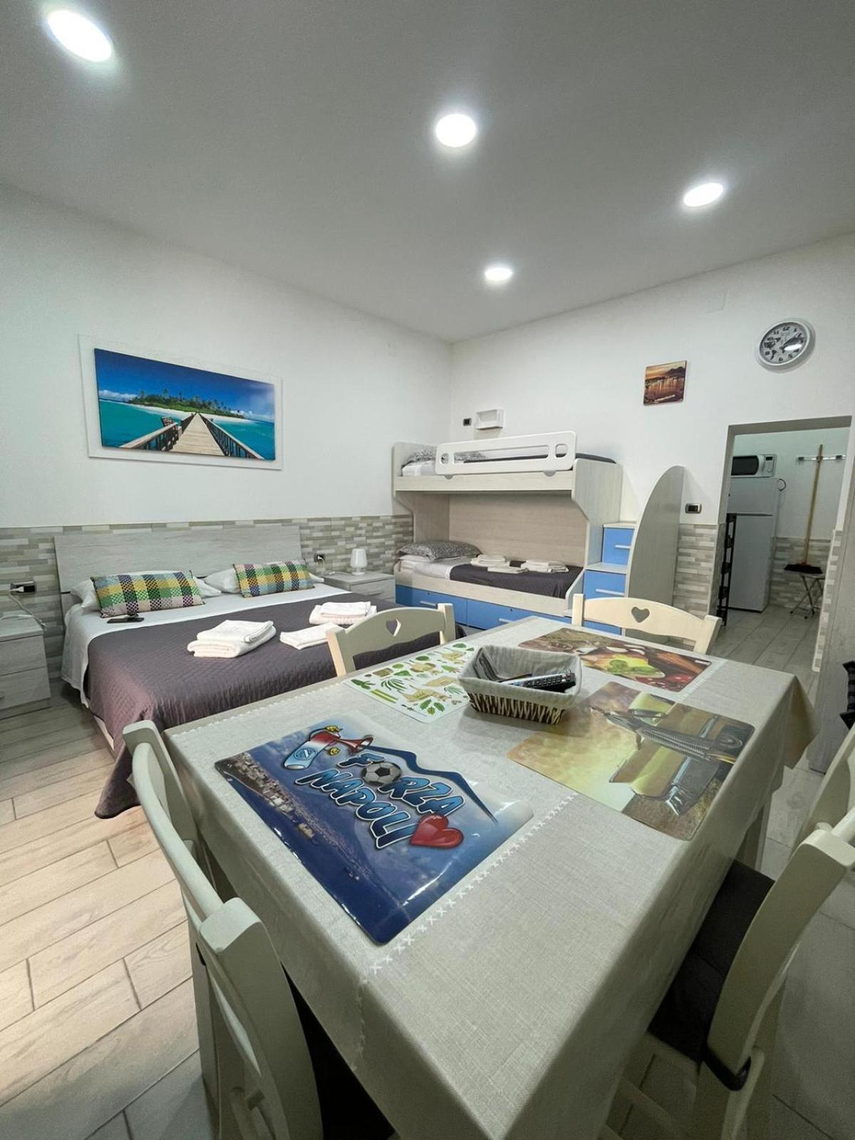 Casa Vacanze Luisa Nápoles Exterior foto